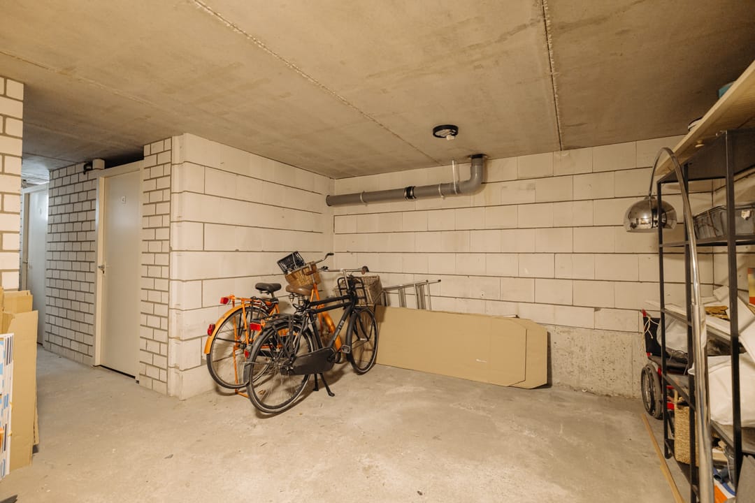 Photo 22 of Anjeliersstraat 4-D