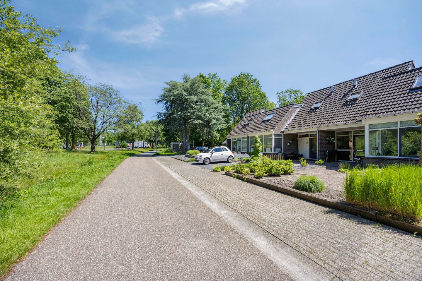 Foto 5 van Stinsenweg 4-A