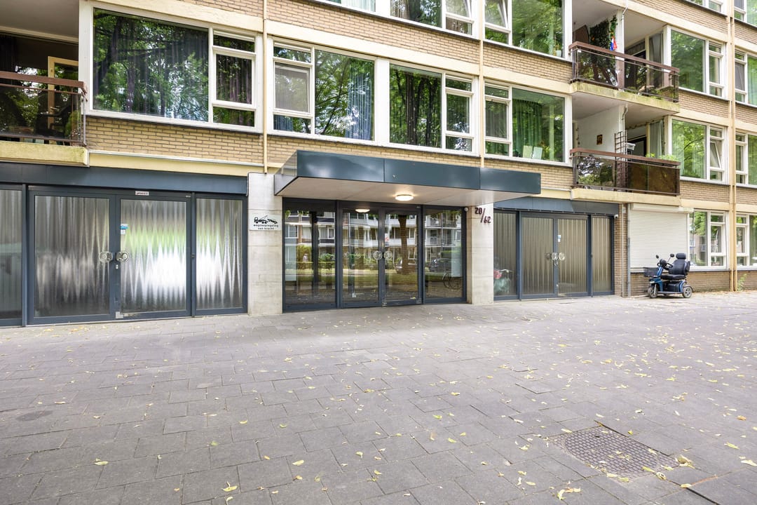 Photo 2 of Postelse Hoeflaan 48