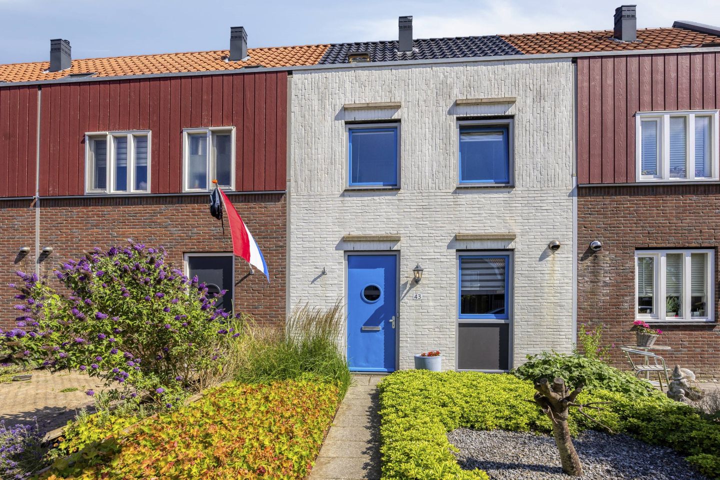 Foto 1 van Middeloo 43