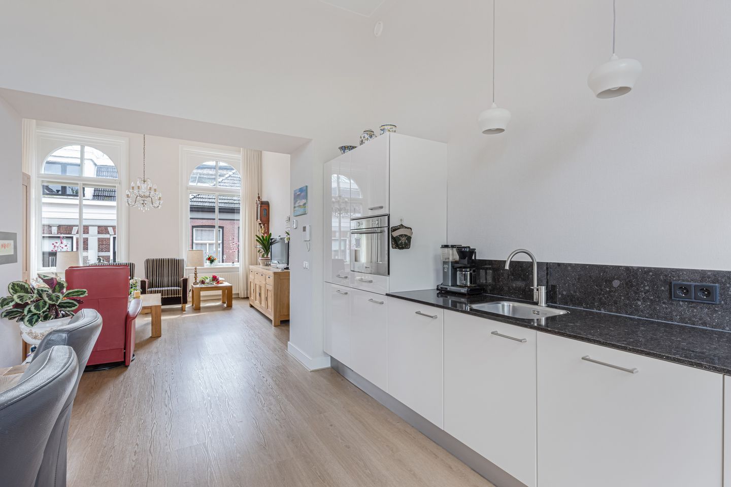 Foto 4 van Jongemastraat 26-A