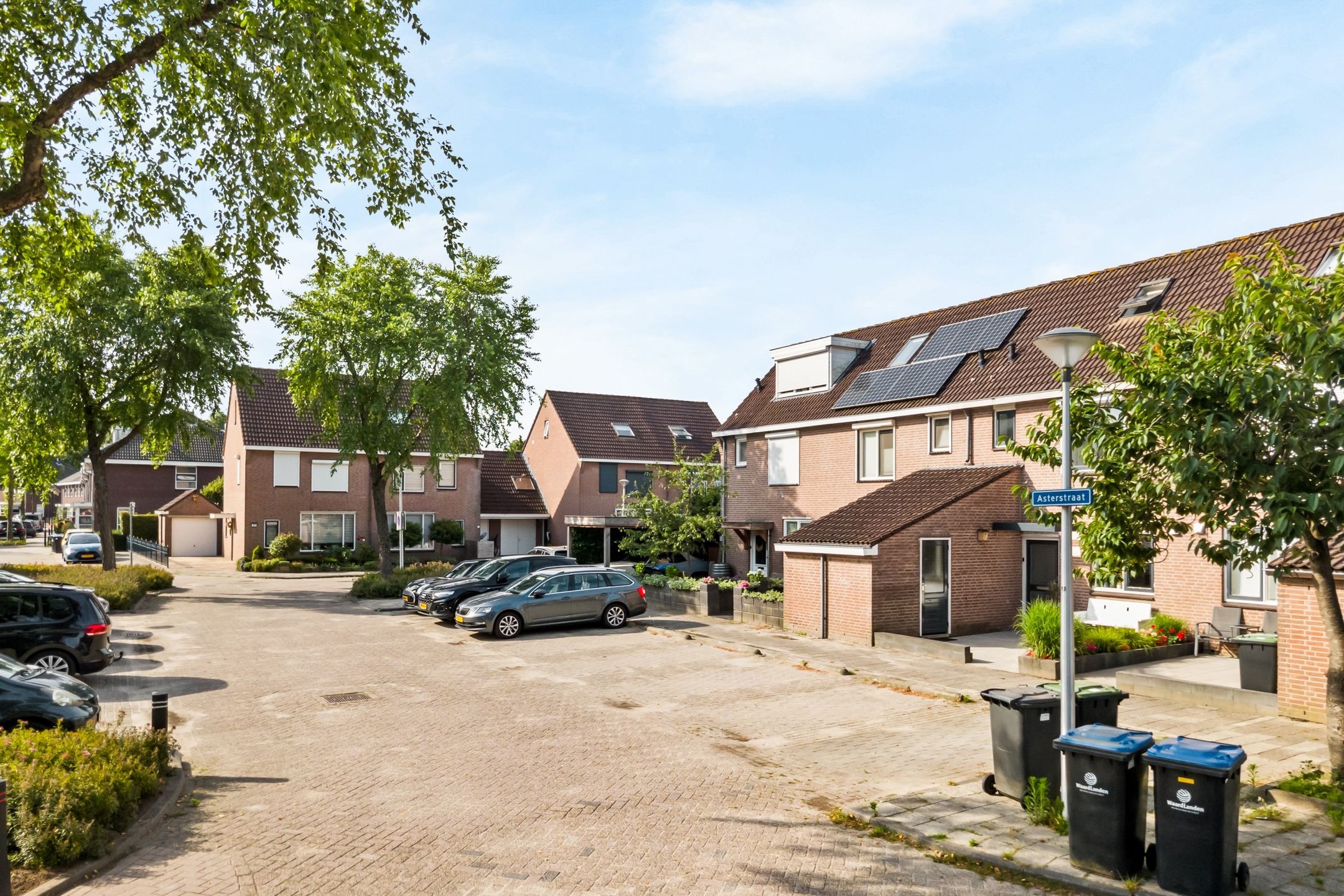 Photo 39 of Asterstraat 28