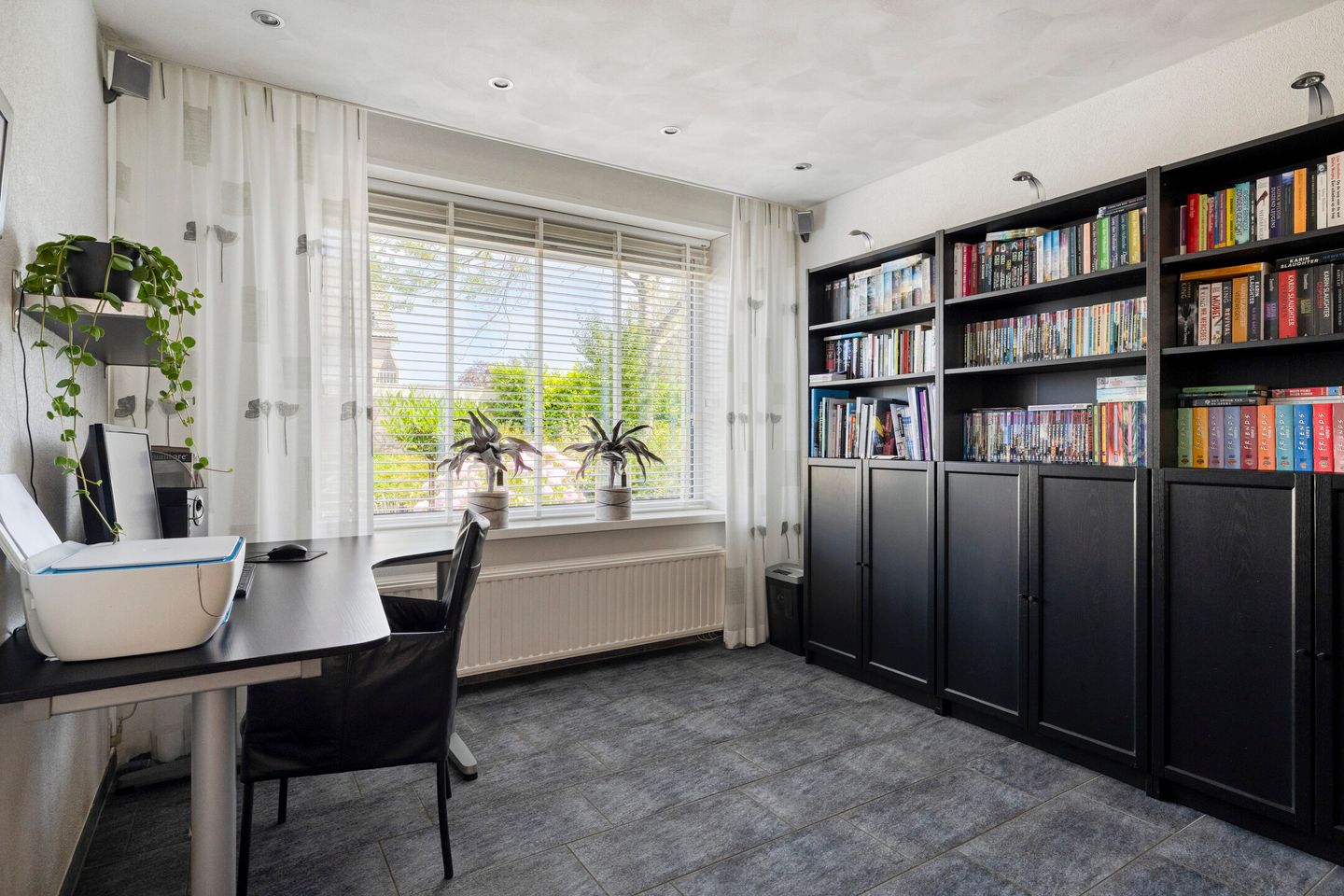 Photo 10 of Pastoor Reijnsstraat 19