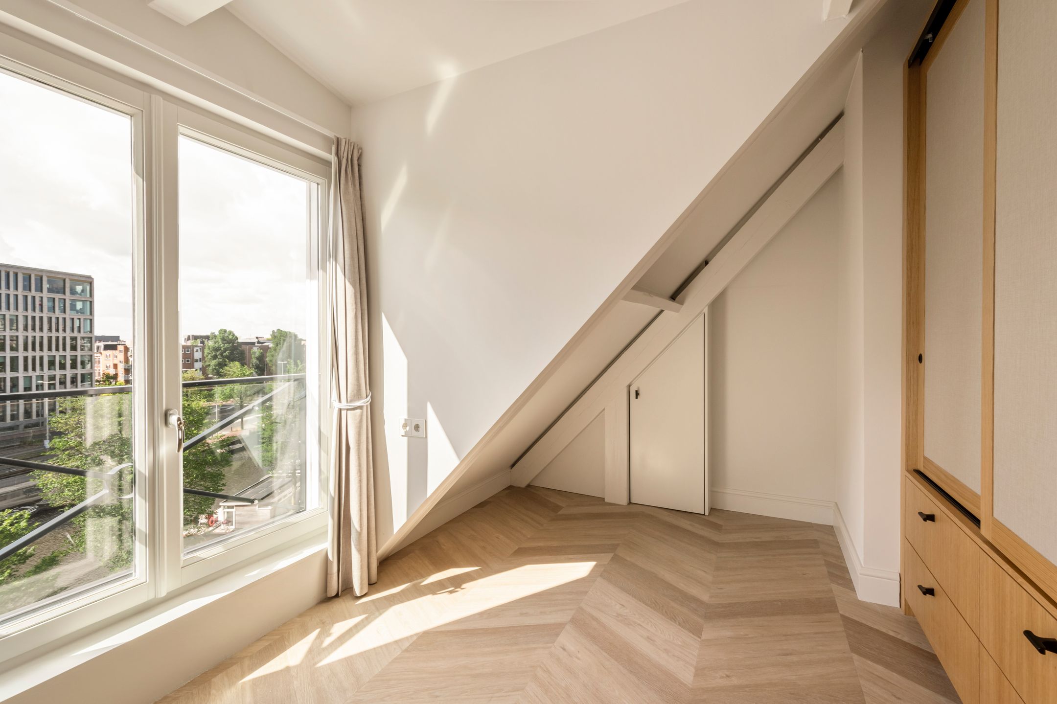 Photo 27 of Huddestraat 7-C