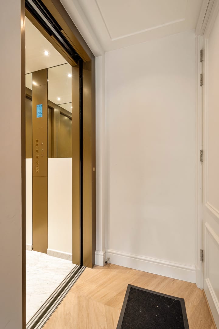 Photo 4 of Huddestraat 7-C