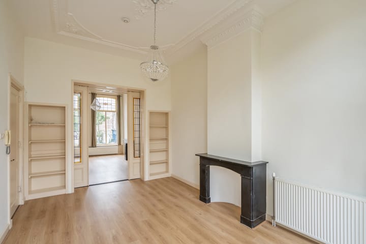 Appartement te koop: Hugo de Grootstraat 19, 'S-Gravenhage