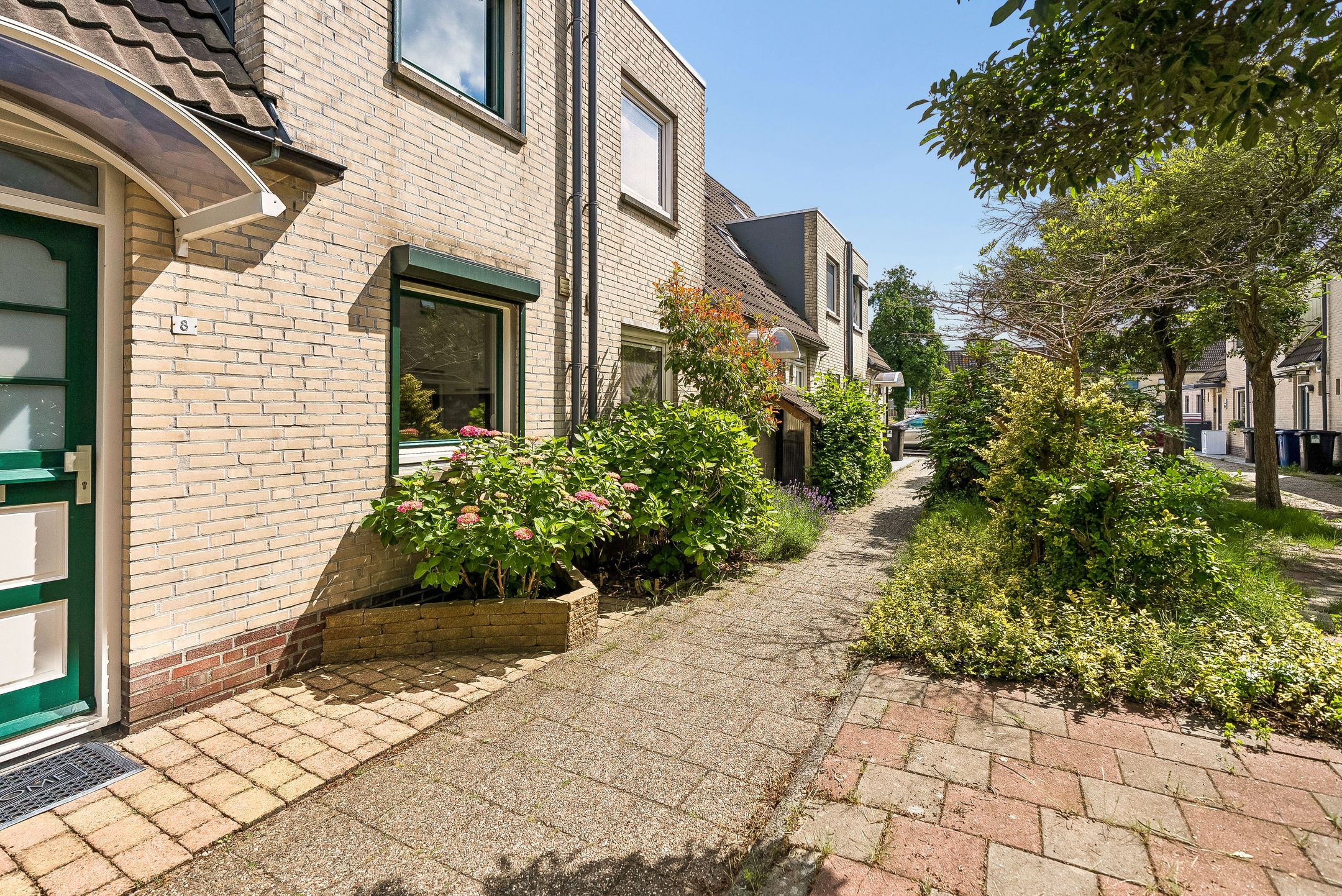 Photo 48 of Aarstraat 8