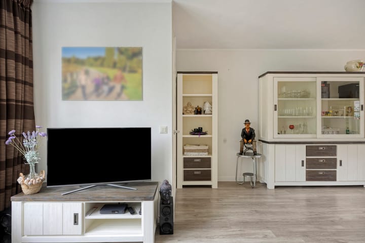 Foto 4 van Meidoornbeek 6