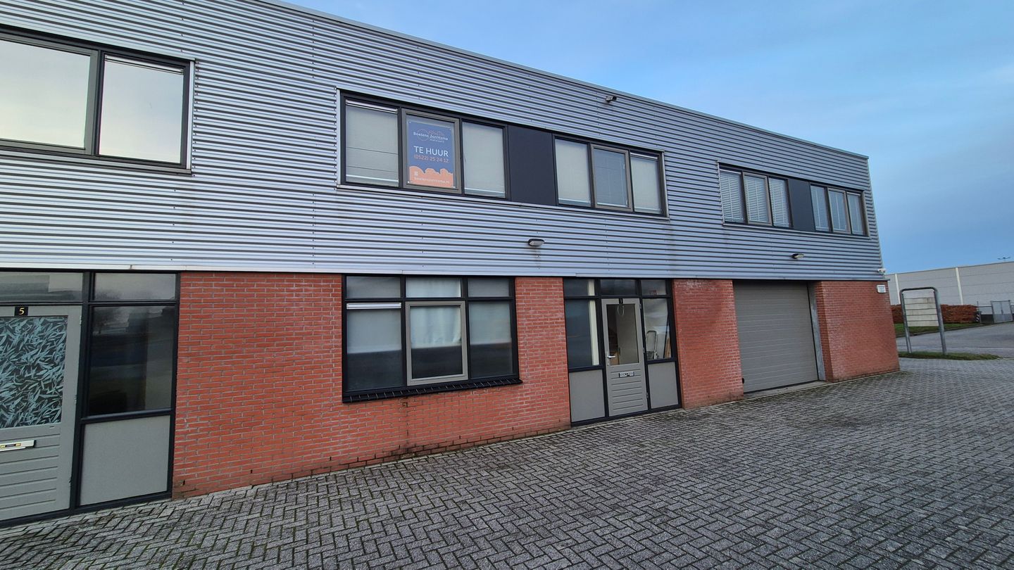 Bekijk foto 2 van Paardemaat 3-A