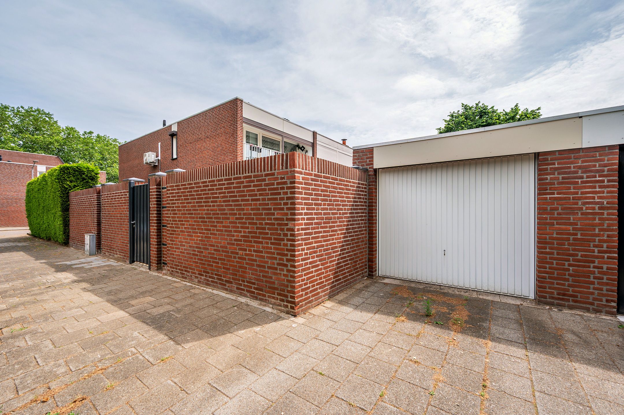 Photo 45 of Hertog Alvastraat 42