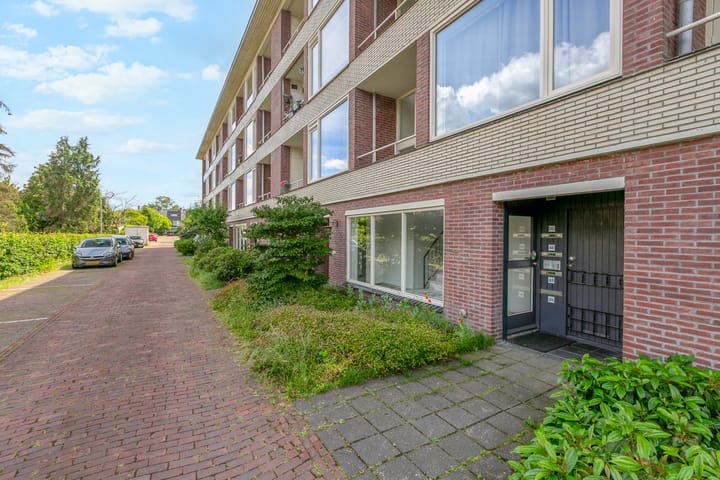 Photo 2 of Aagje Dekenlaan 46