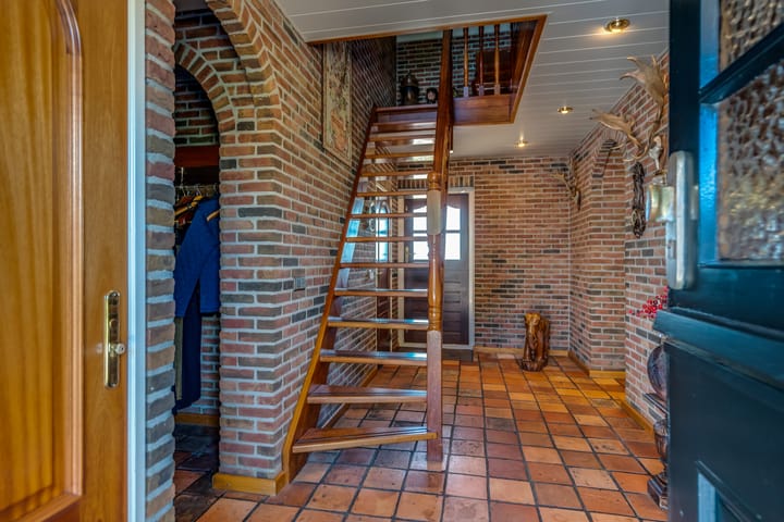 Vrijstaande woning te koop: Vaste Belterweg 7, Belt-Schutsloot