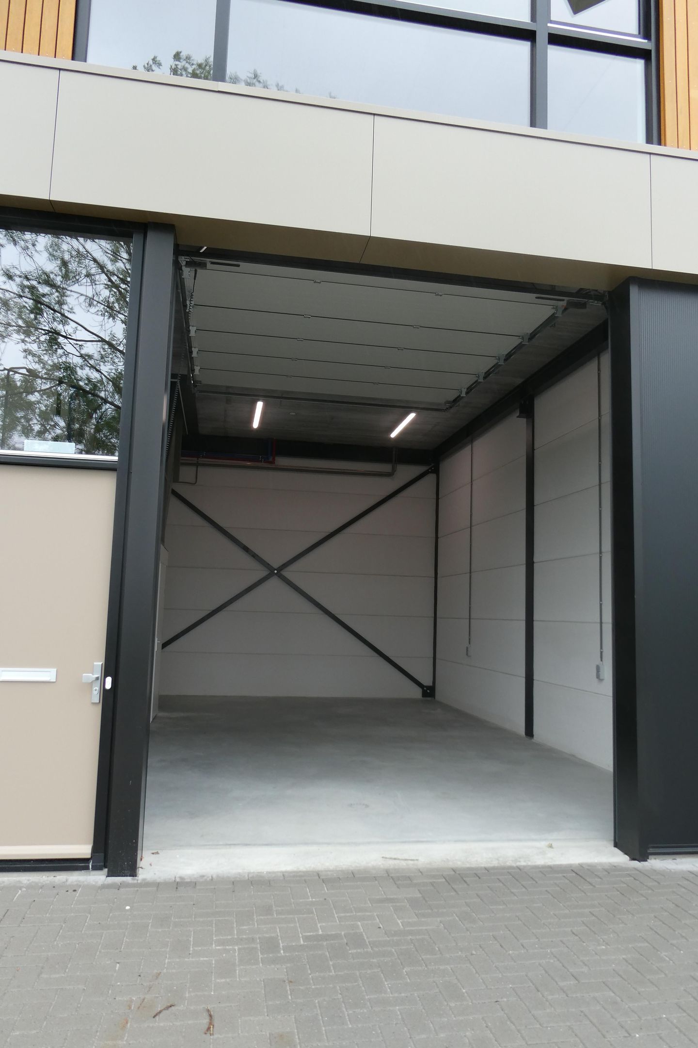 View photo 4 of Hallenstraat 5-B