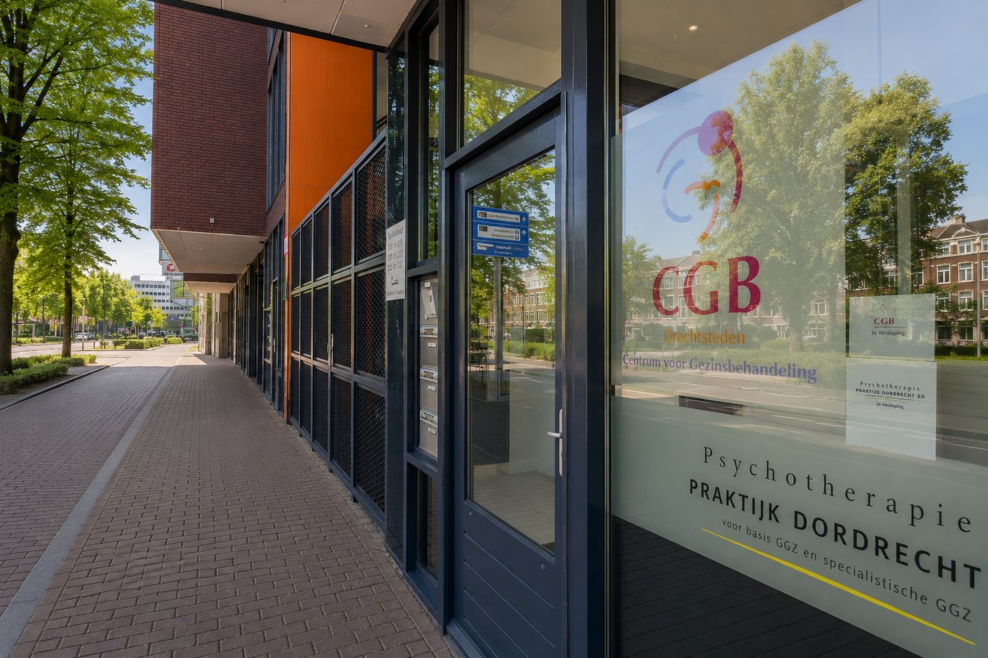 Bekijk foto 4 van Spuiboulevard 238