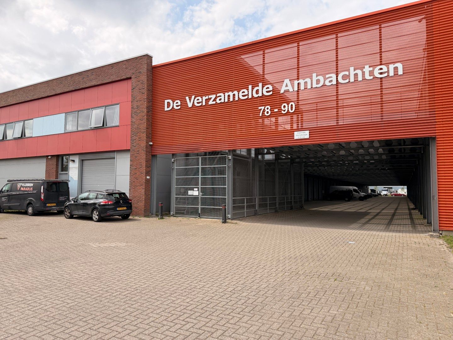 Bekijk foto 2 van Naaldwijkseweg 83