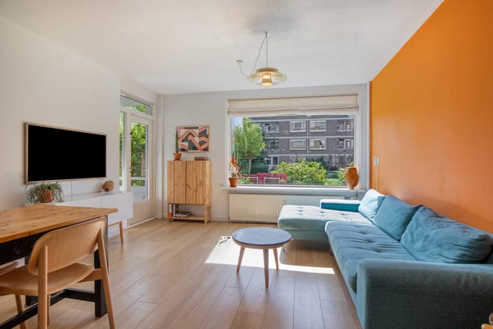 Foto 4 van Debussystraat 27