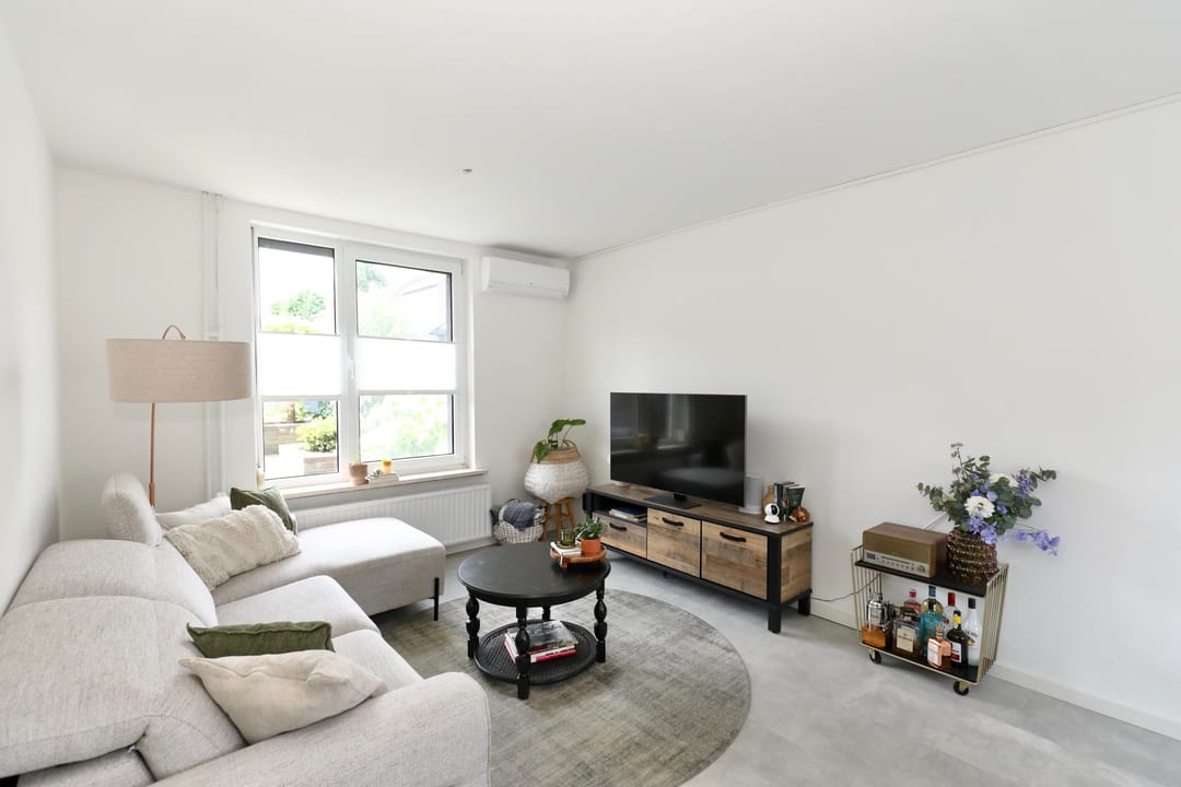 Photo 2 of Prins Bernhardstraat 7