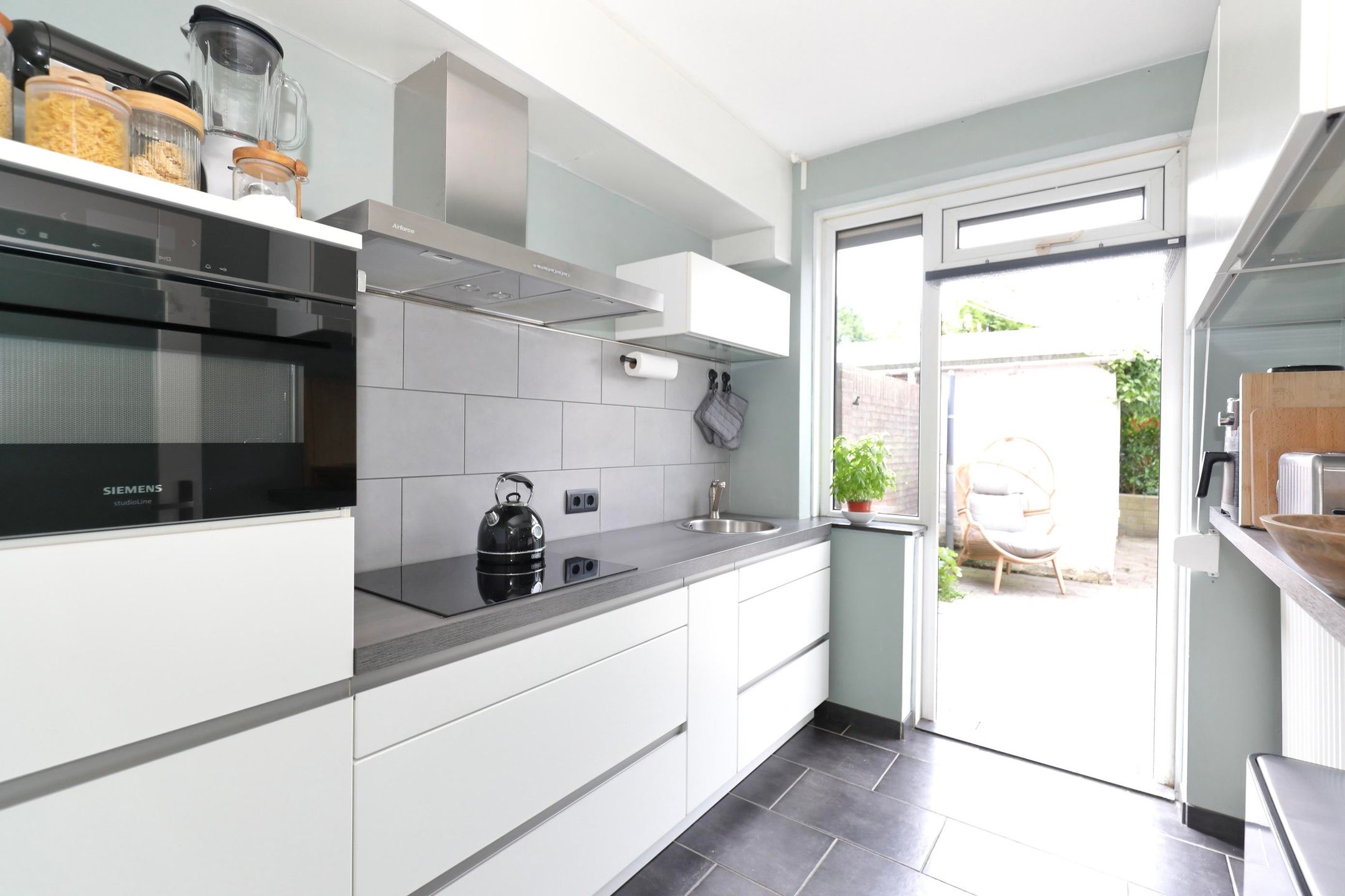 Photo 6 of Prins Bernhardstraat 7