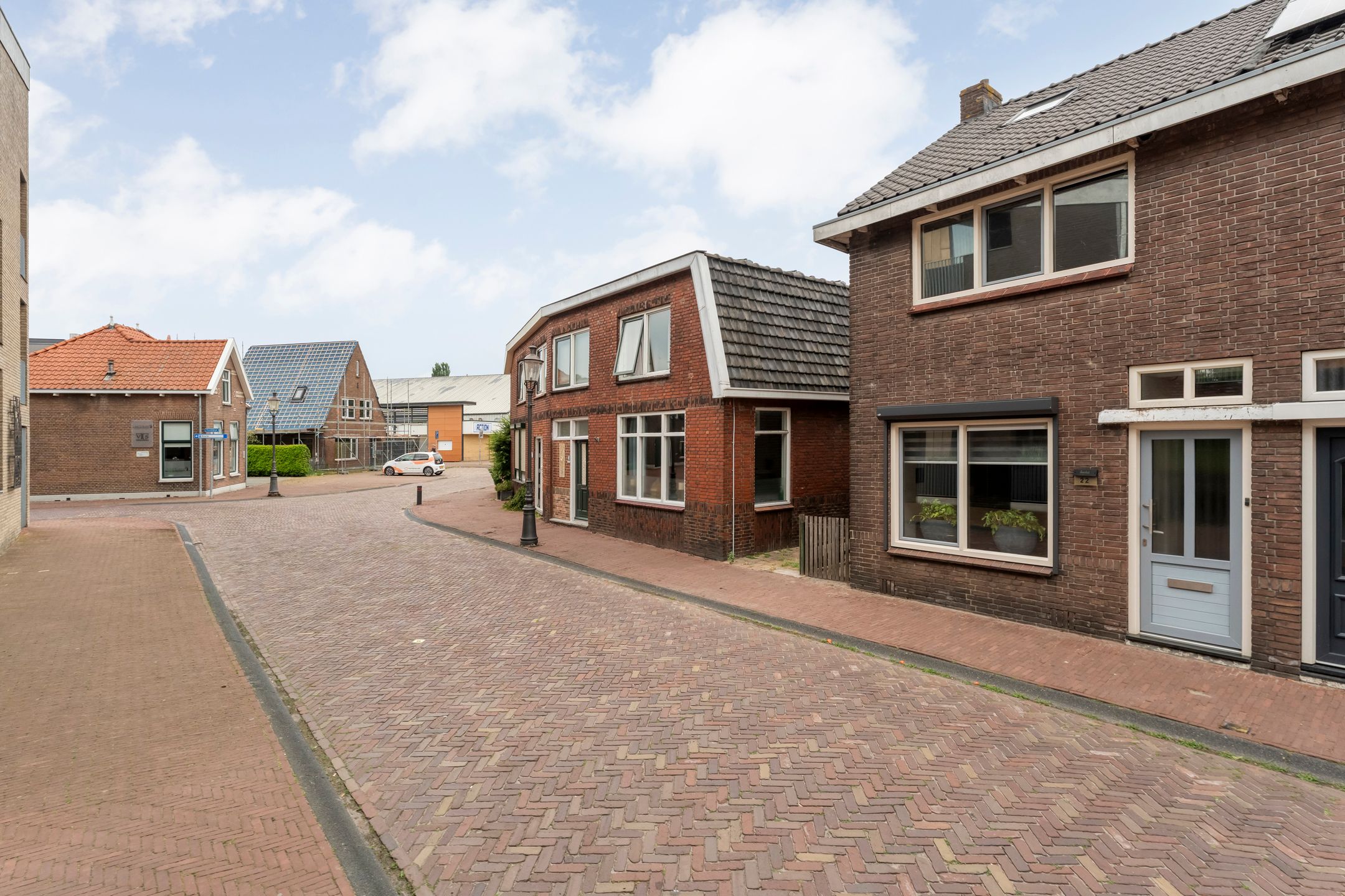 Photo 3 of Spoorhavenstraat 22