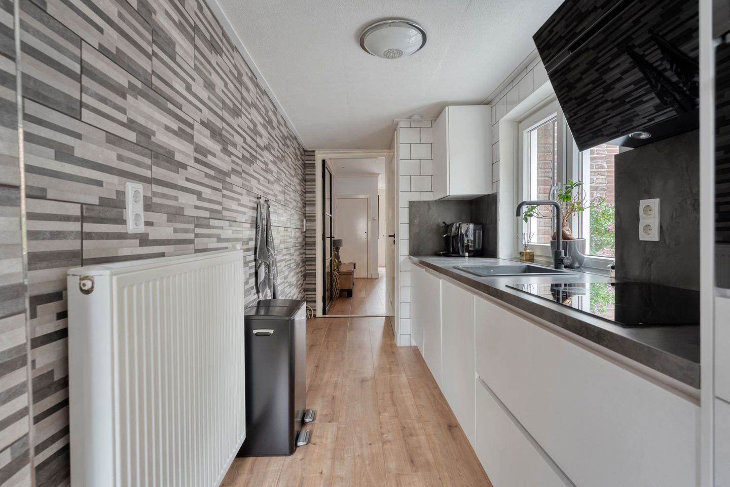 Photo 14 of Spoorhavenstraat 22