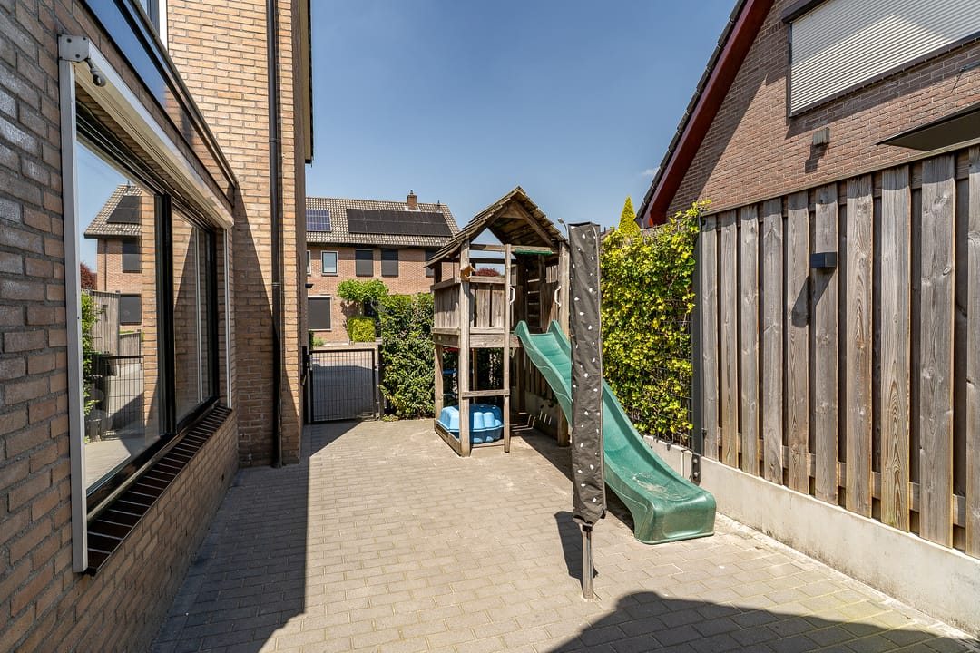 Photo 37 of Roggeweg 13