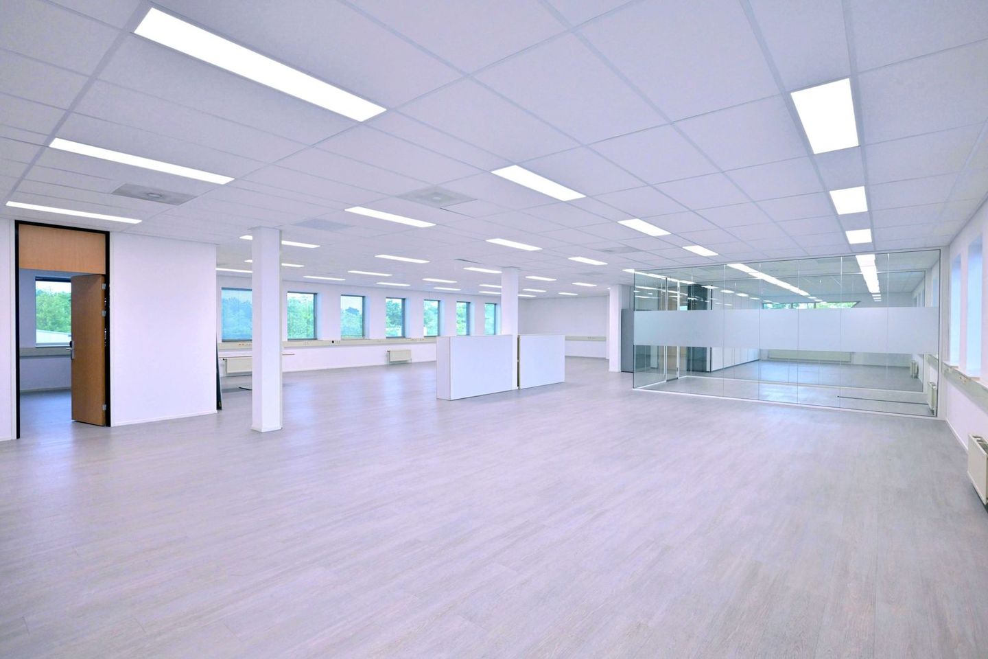 Bekijk foto 4 van Maagdenburgstraat 10