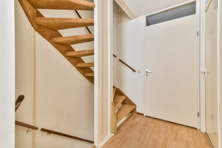 Tussenwoning te koop: Rooseveltlaan 2, Hellevoetsluis