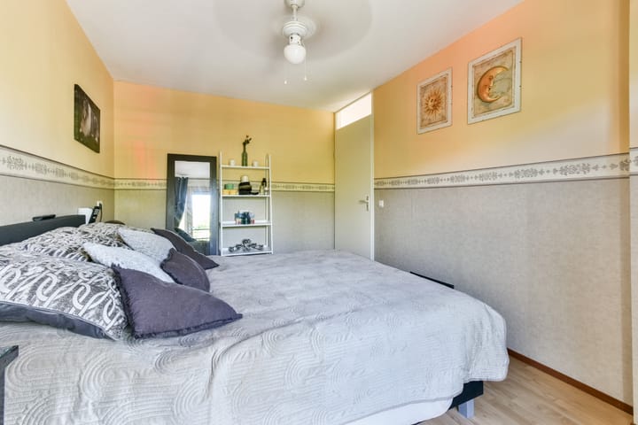 Tussenwoning te koop: Rooseveltlaan 2, Hellevoetsluis