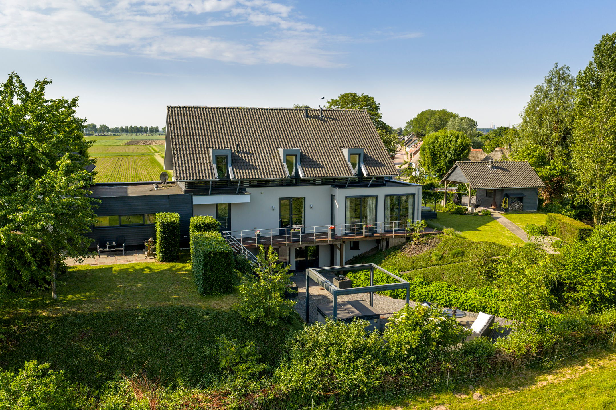 Photo 114 of Buitendijk 8