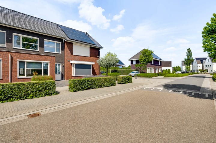 Photo 2 of Montgomerystraat 27