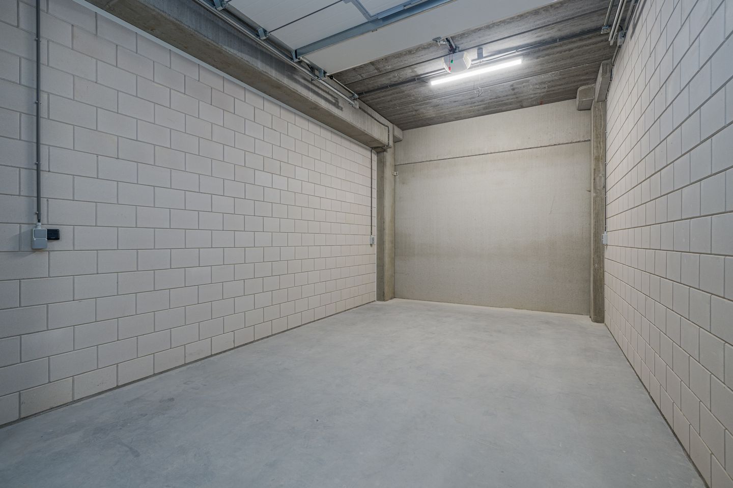 View photo 3 of Industrieweg 71-15