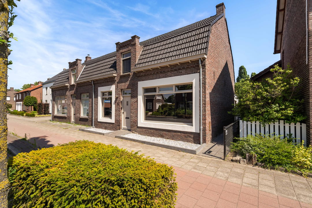 Photo 2 of Roermondseweg 73