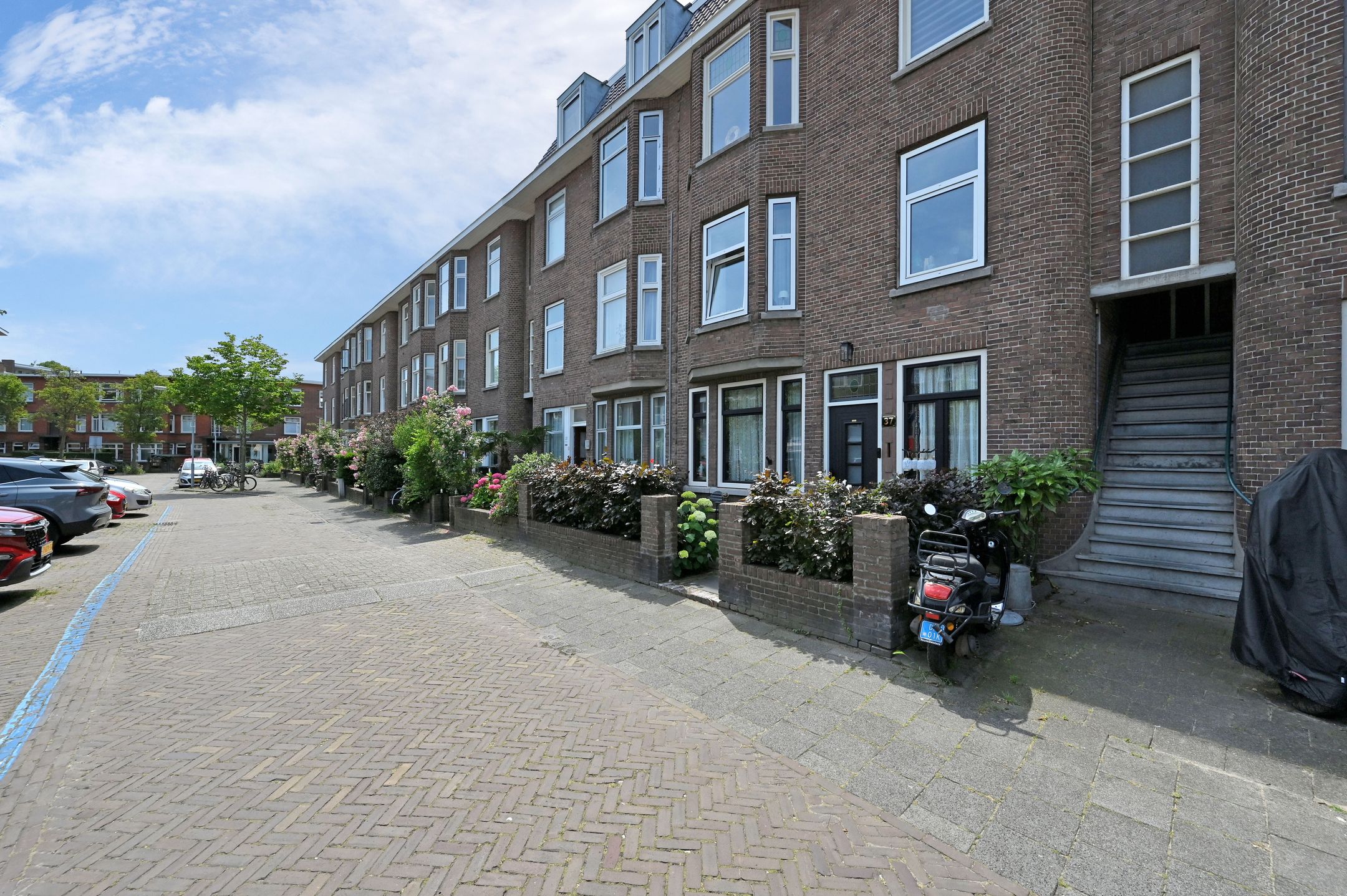 Foto 42 van van der Marckstraat 41