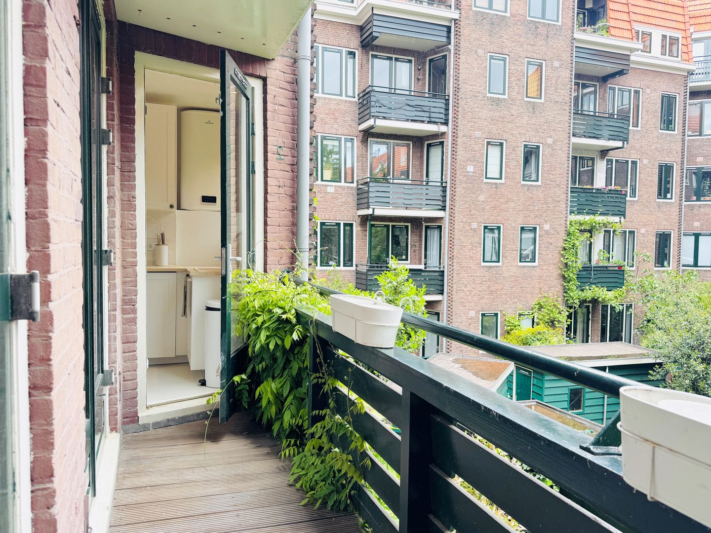 Photo 4 of Tweede Van der Helststraat 83-1