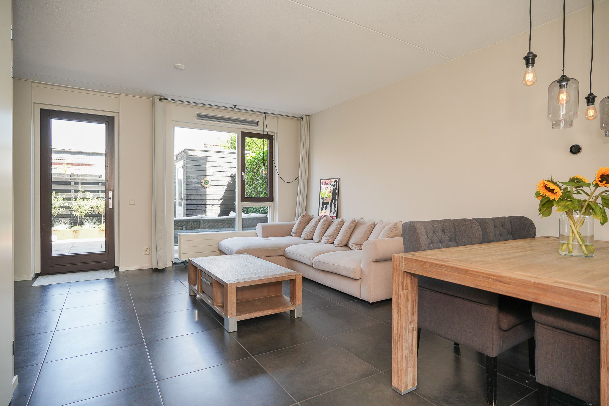 Photo 6 of Waalstraat 10