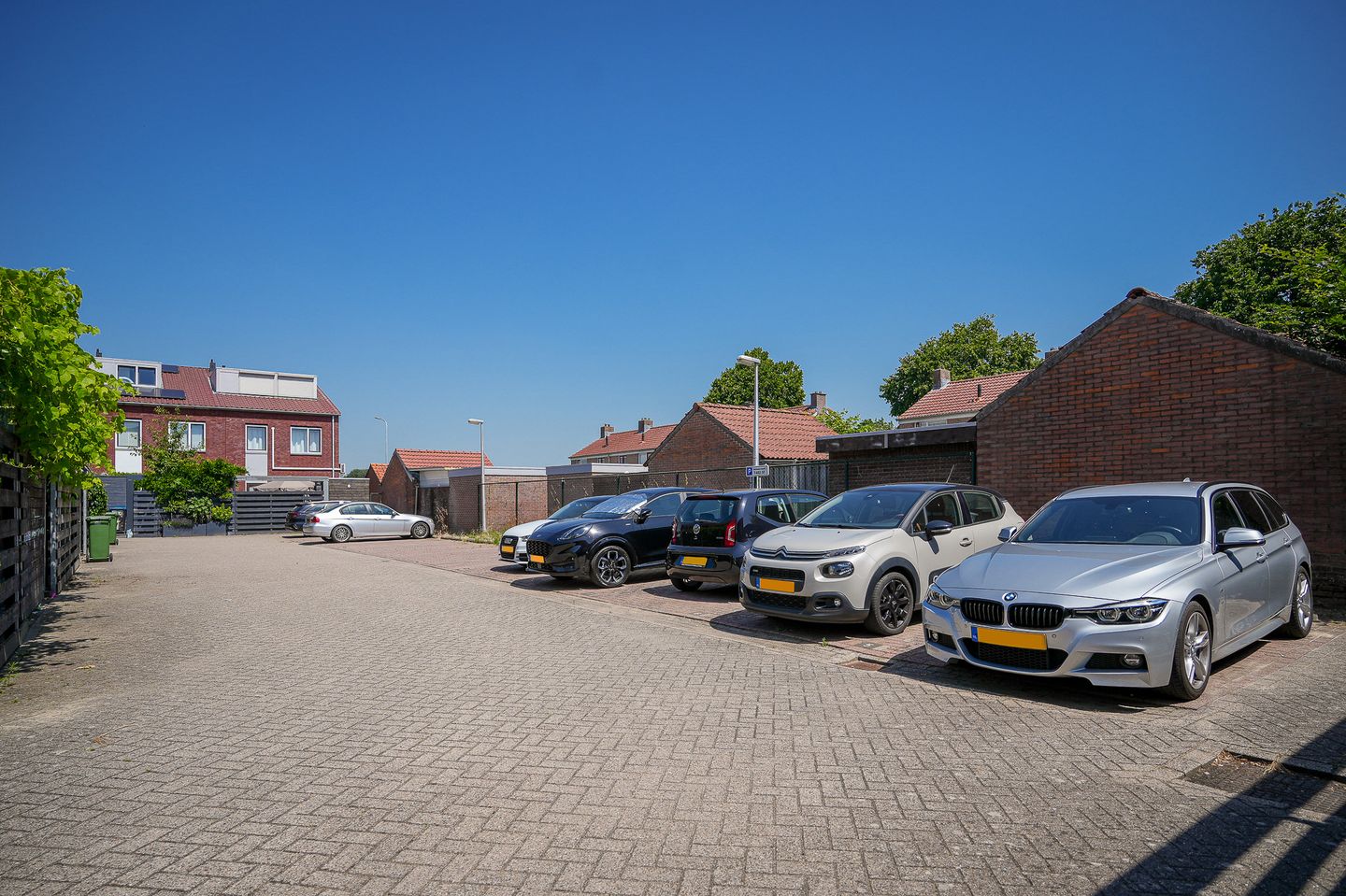 Photo 35 of Waalstraat 10