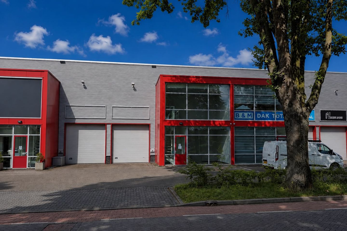 View photo 2 of Vliedbergweg 24
