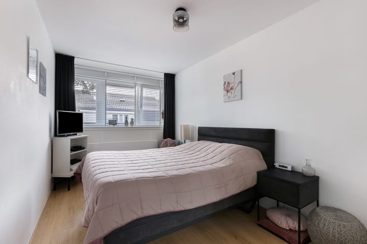 Tussenwoning te koop: Paardenwei 4, Lunteren