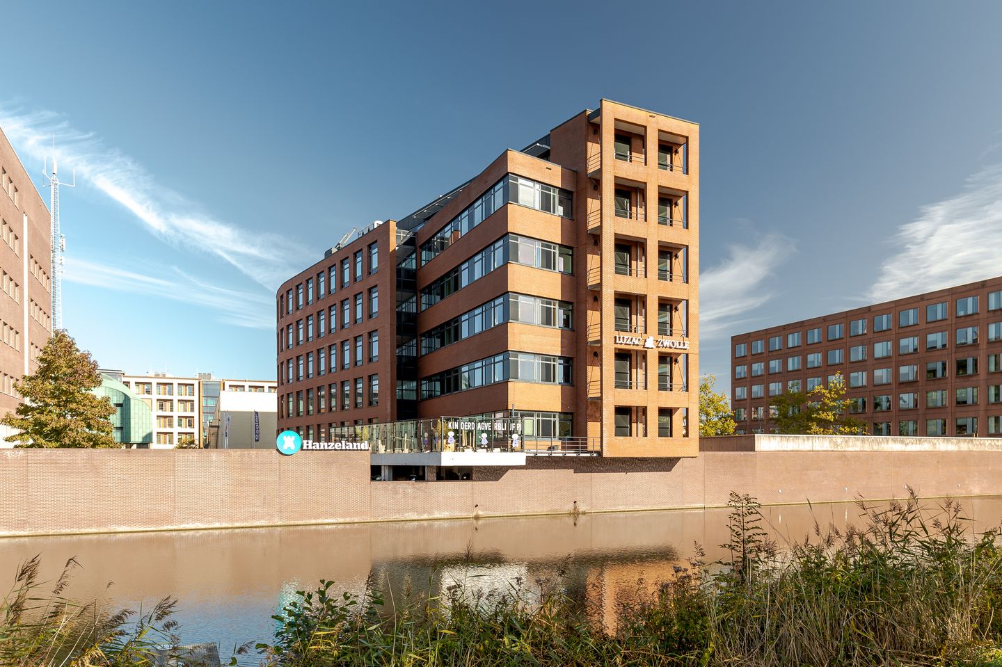 View photo 1 of Zuiderzeelaan 25