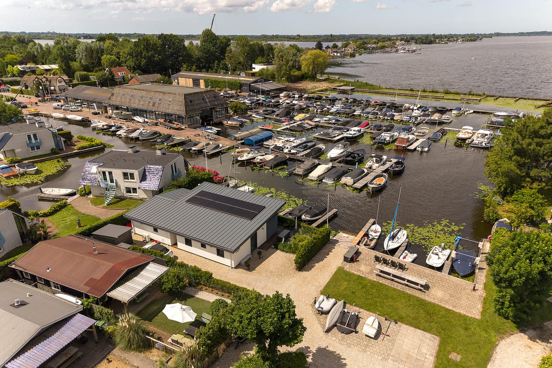 Foto 23 van Nieuw-Loosdrechtsedijk 212-C14