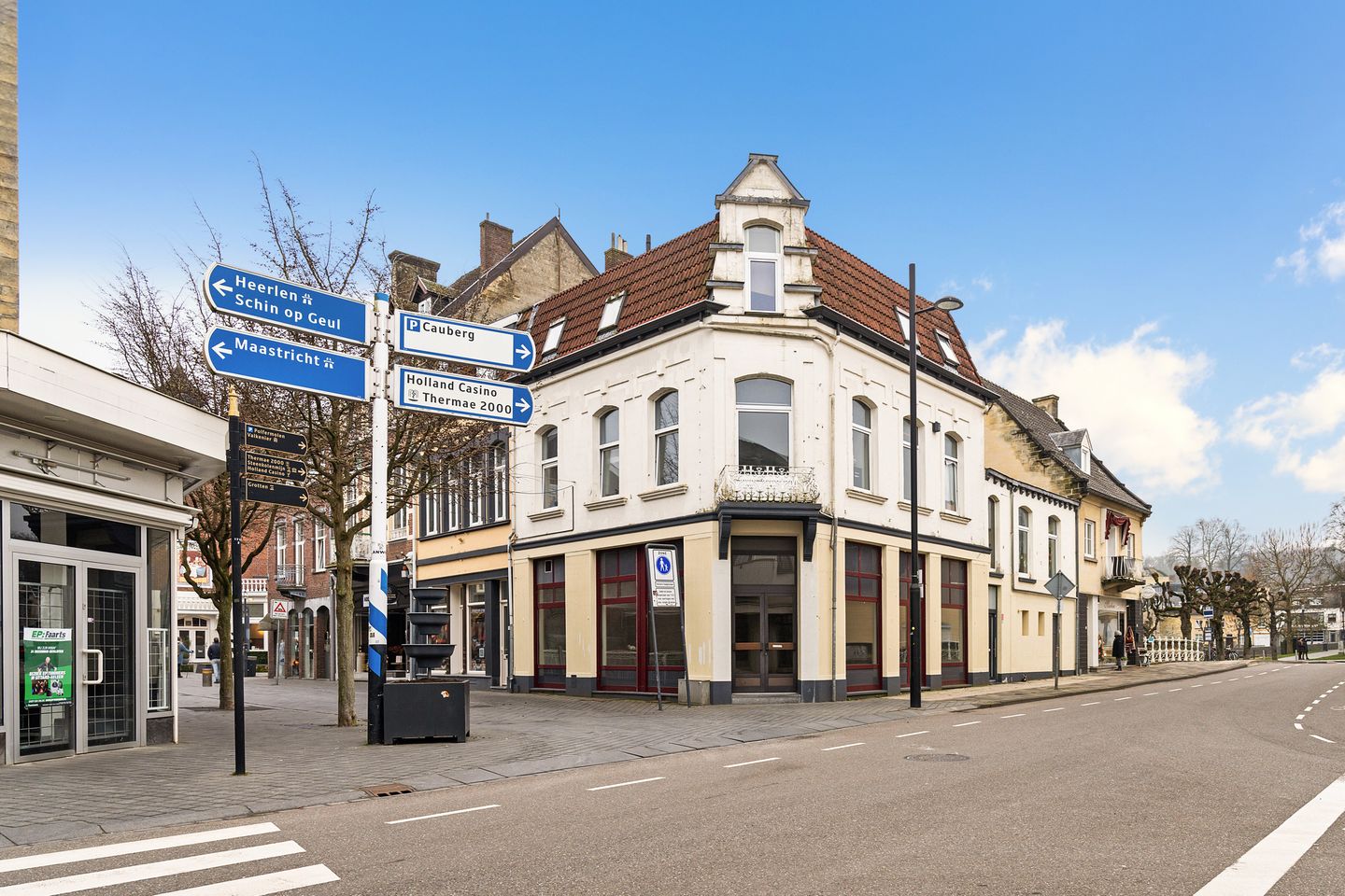 Bekijk foto 3 van Wilhelminalaan 42