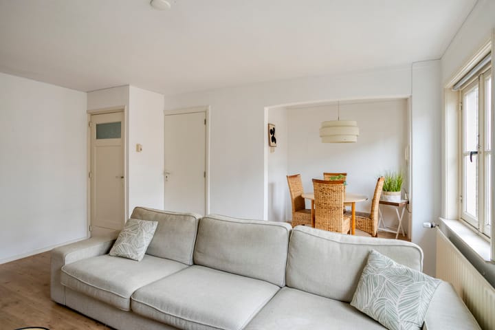 Photo 5 of Peellandstraat 27