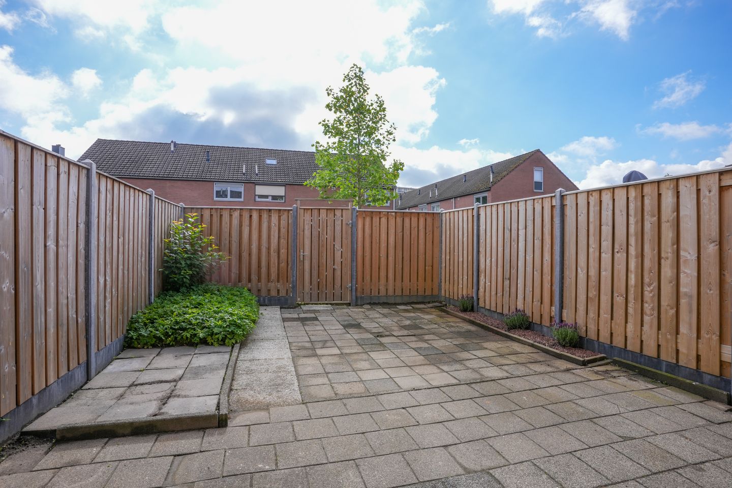Photo 19 of Erensteinerstraat 22
