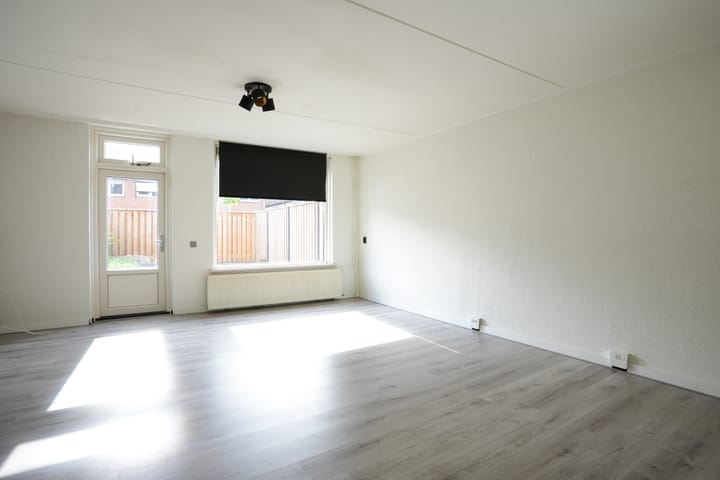 Photo 3 of Erensteinerstraat 22