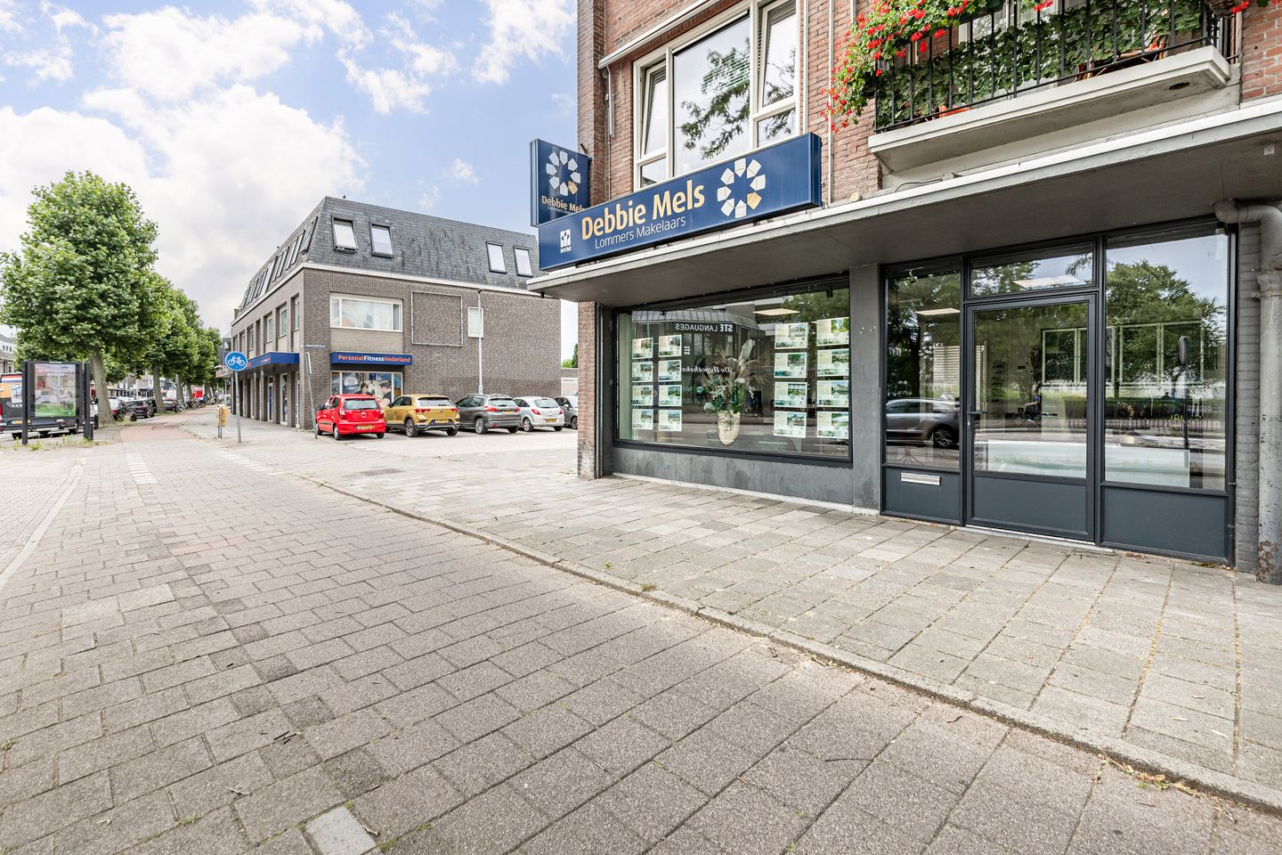 View photo 1 of Aalsterweg 22