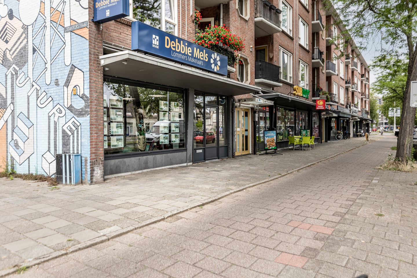 View photo 2 of Aalsterweg 22