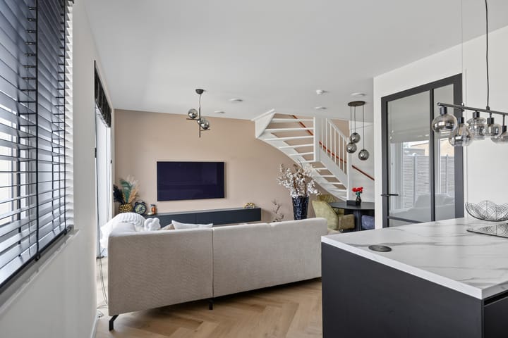 Tussenwoning te koop: Seldensate 5, Waalwijk