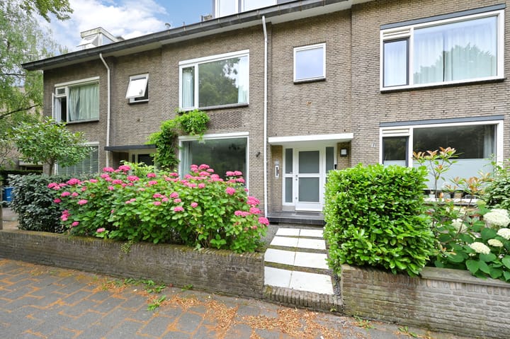 Tussenwoning te huur: Clematislaan 51, Wassenaar