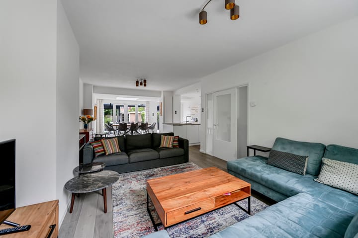Tussenwoning te huur: Clematislaan 51, Wassenaar