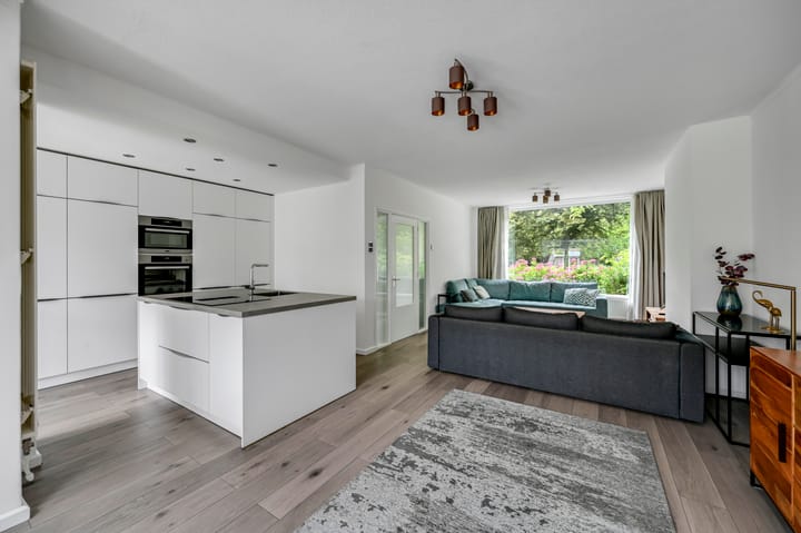 Tussenwoning te huur: Clematislaan 51, Wassenaar